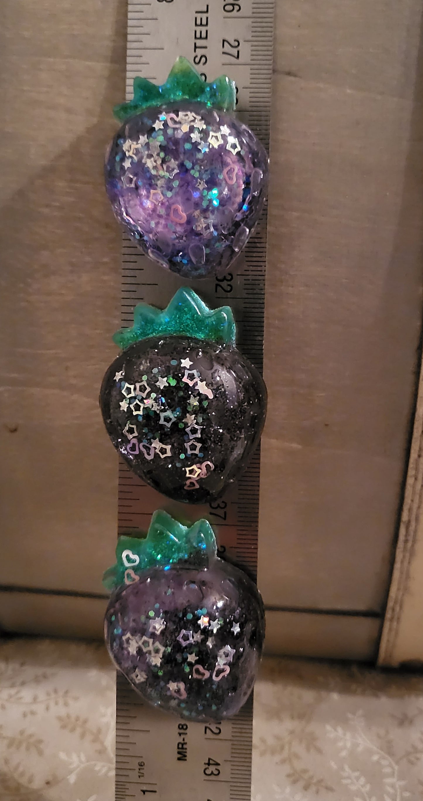 Purple/Stars Strawberry Magnet set