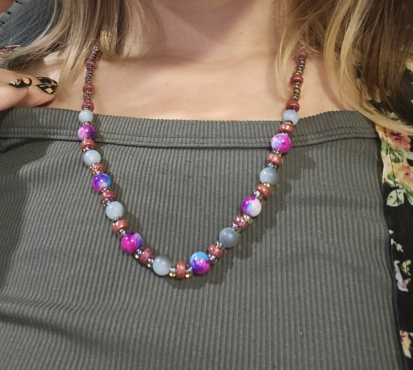 11" Fuschia Beaded Necklace