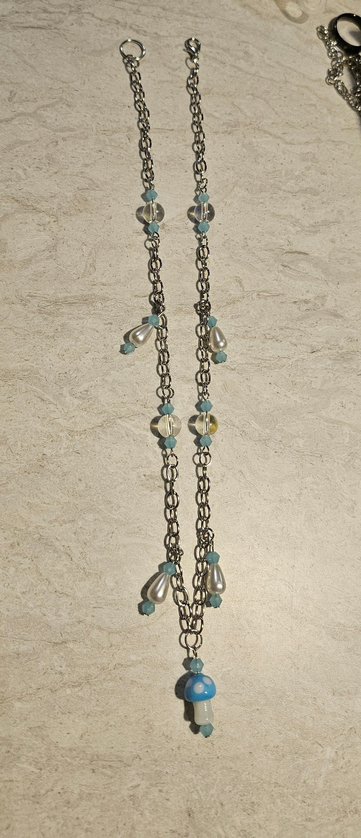 10" Cyan Mushie Necklace