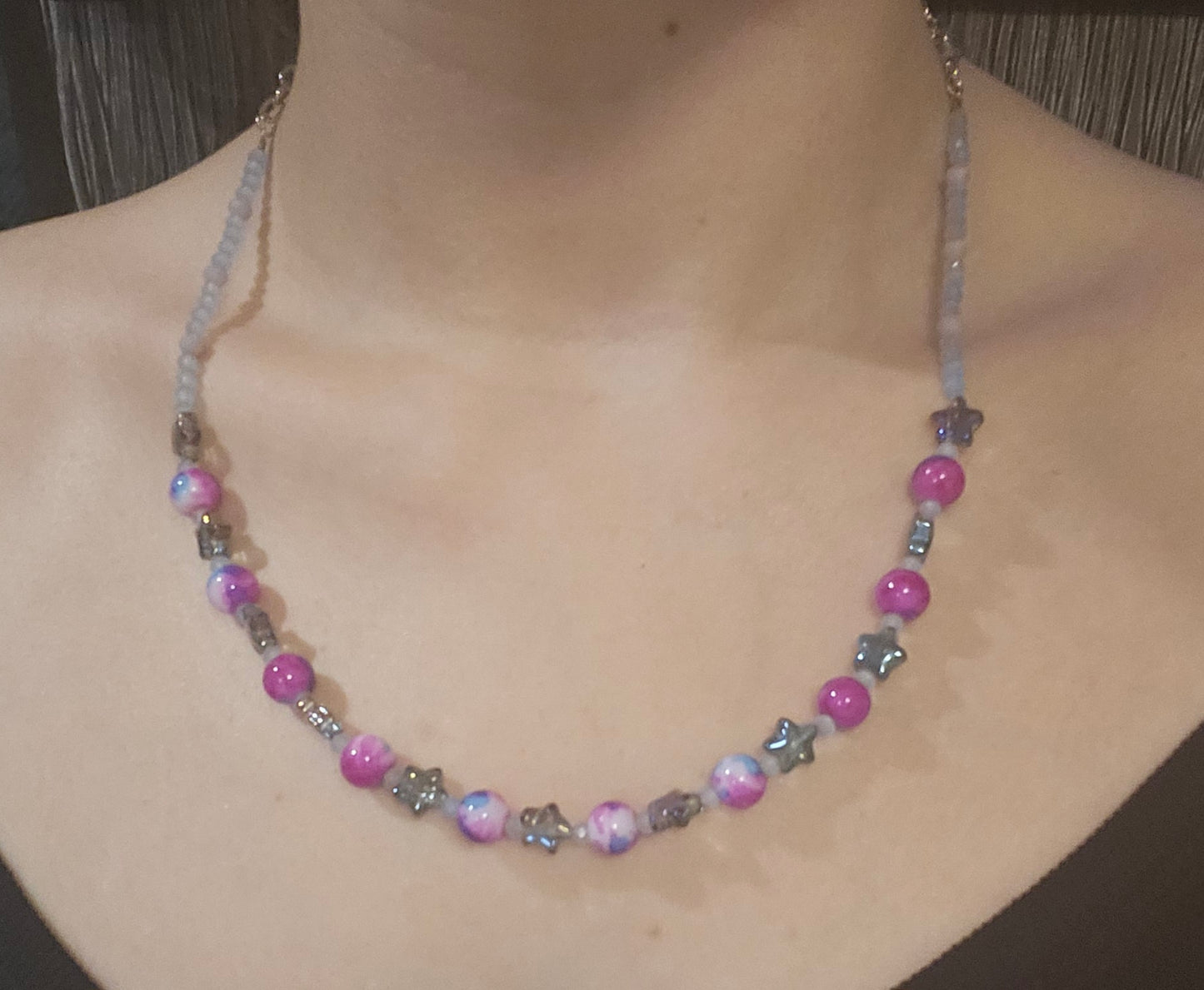 9.5" Fuschia Stars Necklace