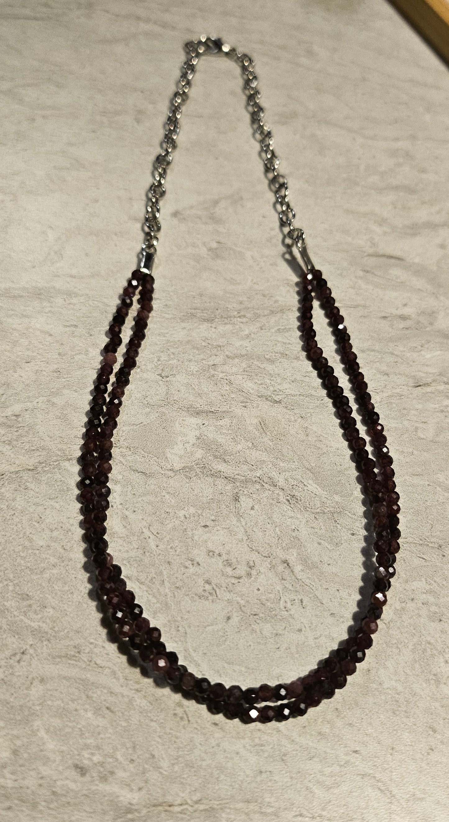 8" Garnet Gashed Throat Choker silver