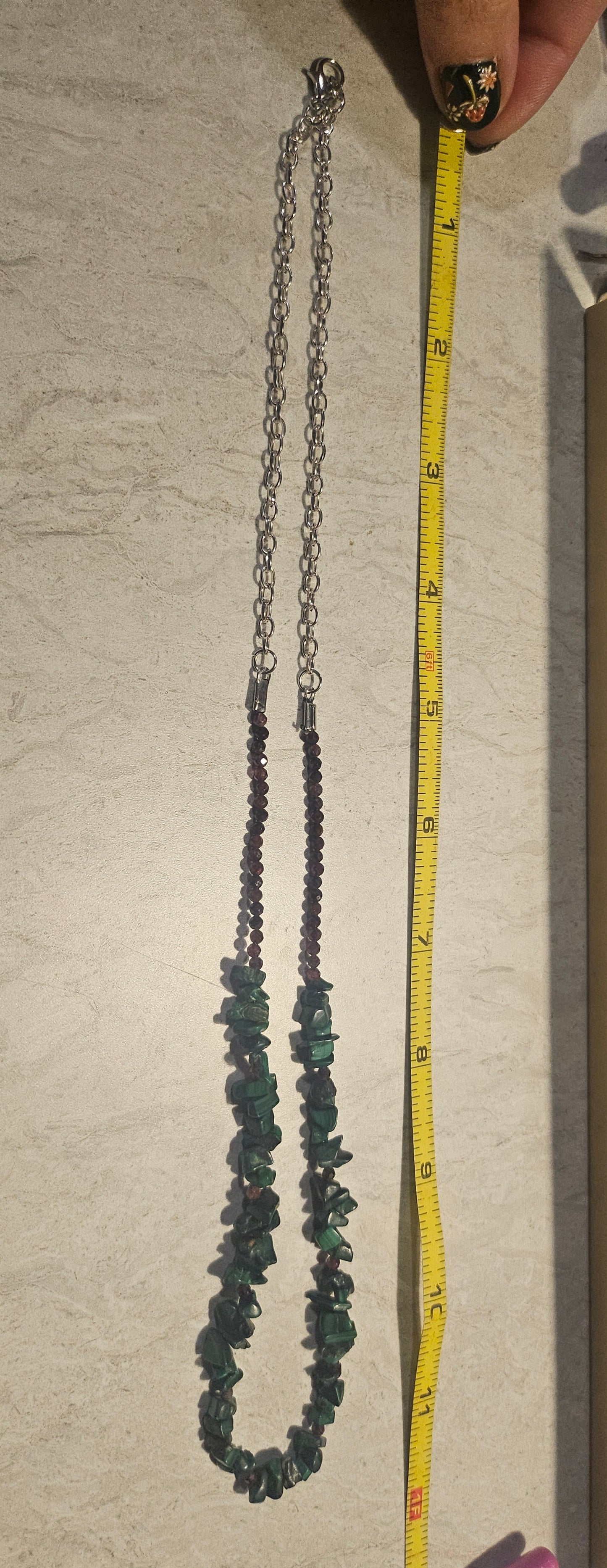 Malachite and Garnet 12" Necklace