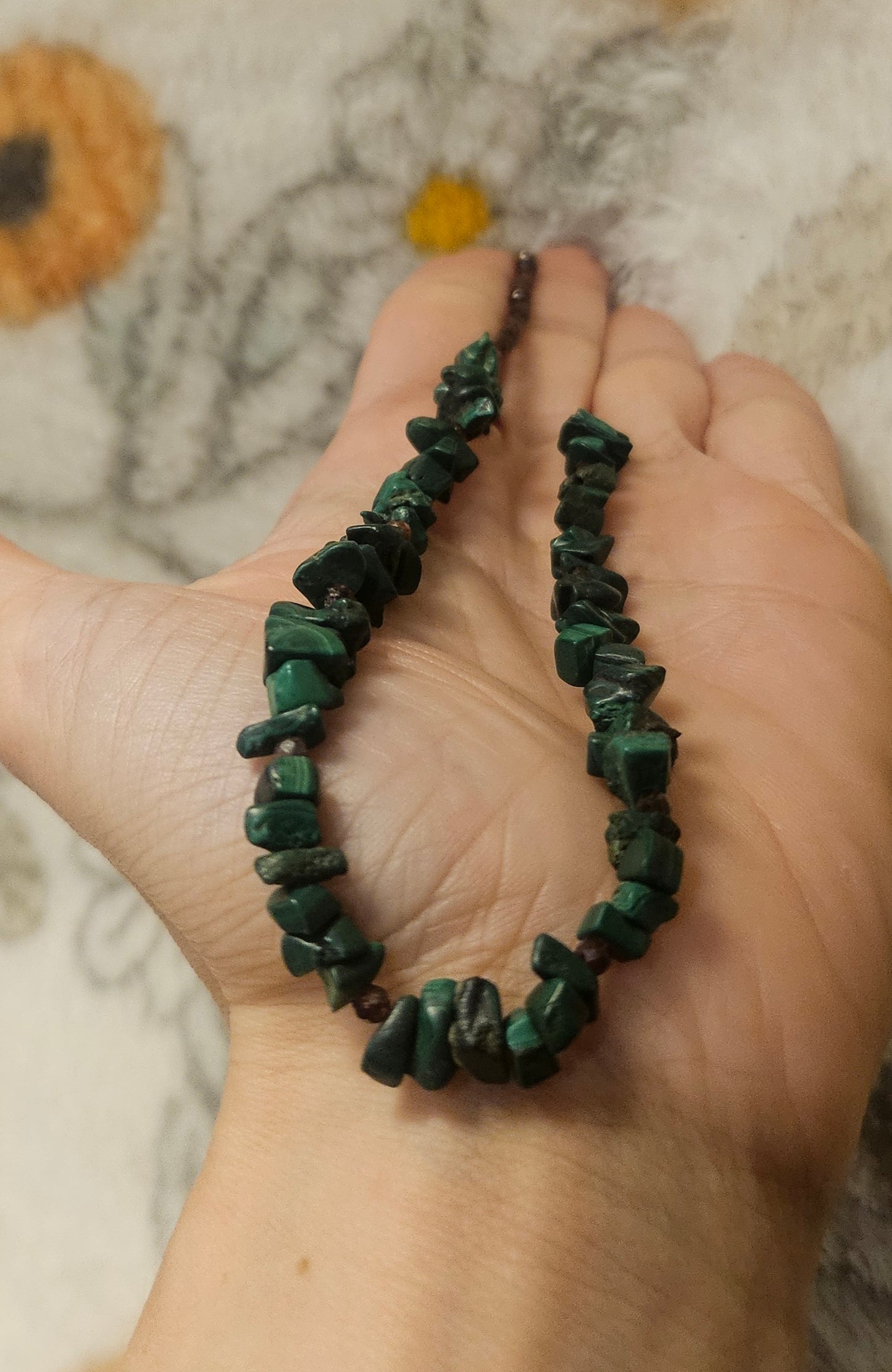 Malachite and Garnet 12" Necklace