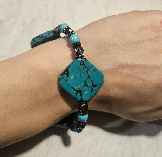6-7" Turquoise Stretchy Bracelet