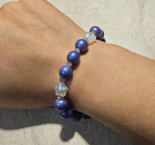 6-7" Iridescent White Star/Stretchy Bracelet
