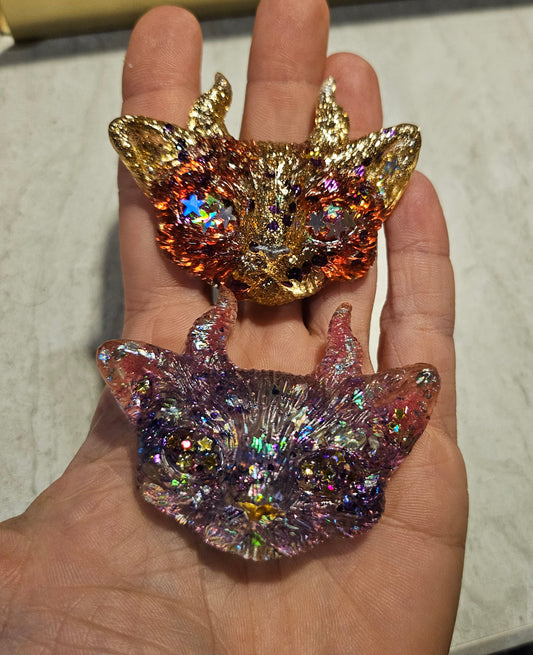 Red/Purple Odd Kitty Magnet Set