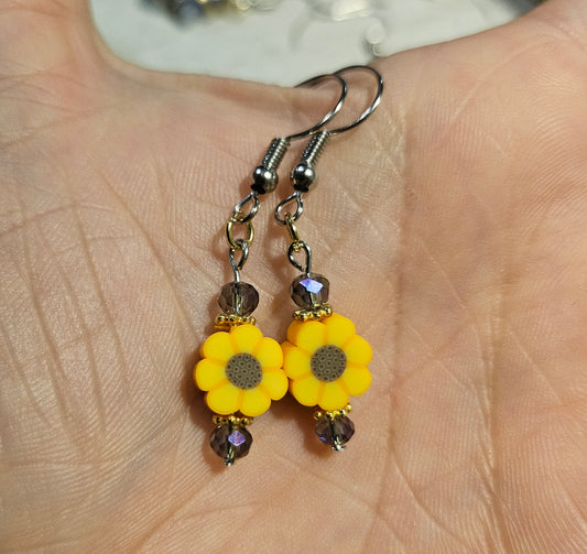 1.75" Sunflower Earrings