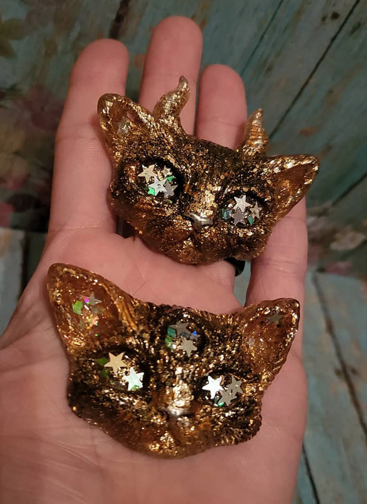 Gold/Bronze Odd Kitties Magnet Set