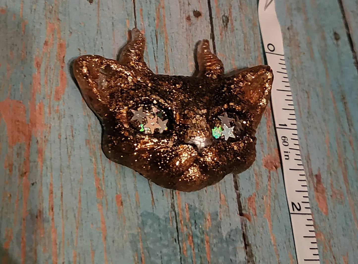 Gold/Bronze Odd Kitties Magnet Set